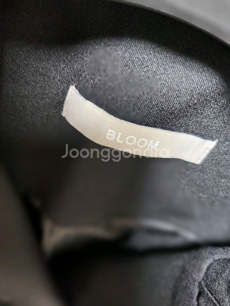 블룸 프릴카라 롱 플리츠 원피스--5