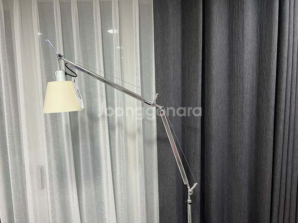 아르떼미데 톨로메오 플로어 램프 바스큘란테--2