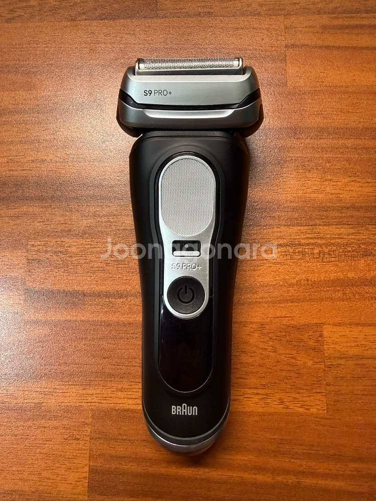 브라운 시리즈9 PRO PLUS 전기면도기 세트--1