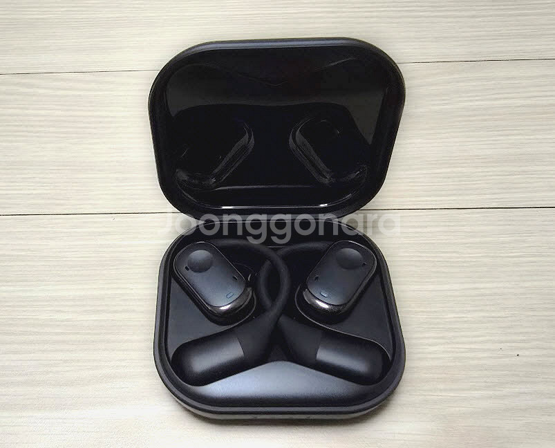 노이즈 캔슬링 오픈귀걸이형 독일브랜드 블라우풍트 블루투스 이어폰--1