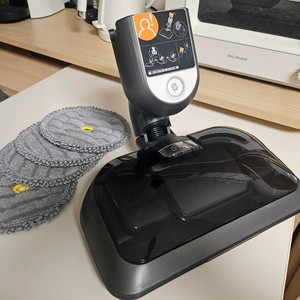 LG코드제로 오브제컬렉션A9s 스팀 물걸레키트 팝니다.