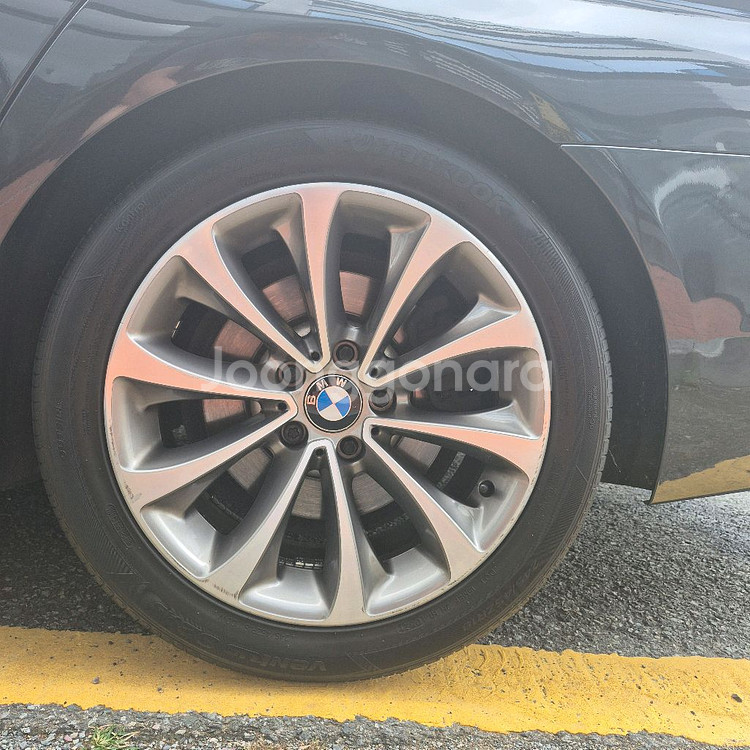 BMW 5시리즈 18인치 정품휠타이어--3