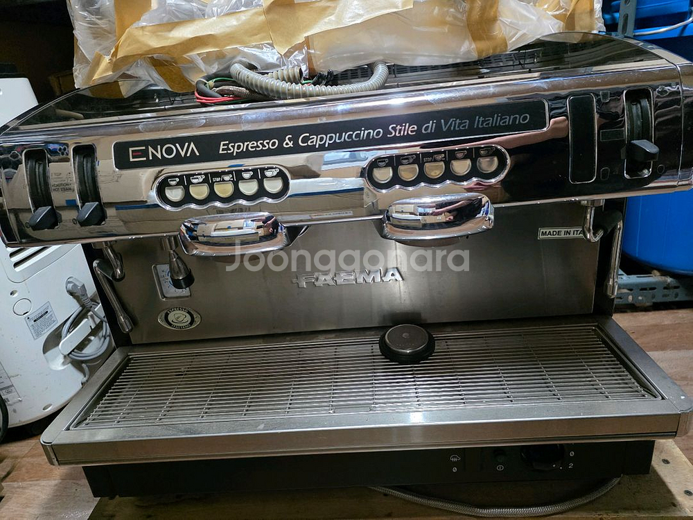 훼마에노바 2구 반자동 커피머신 +메저로저 커피분쇄기+핫워터디스팬더+온수기--0