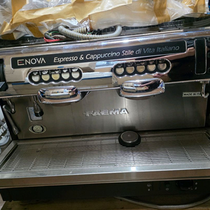 훼마에노바 2구 반자동 커피머신 +메저로저 커피분쇄기+핫워터디스팬더+온수기