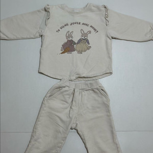 슈슈앤크라 상하의 세트 4Y