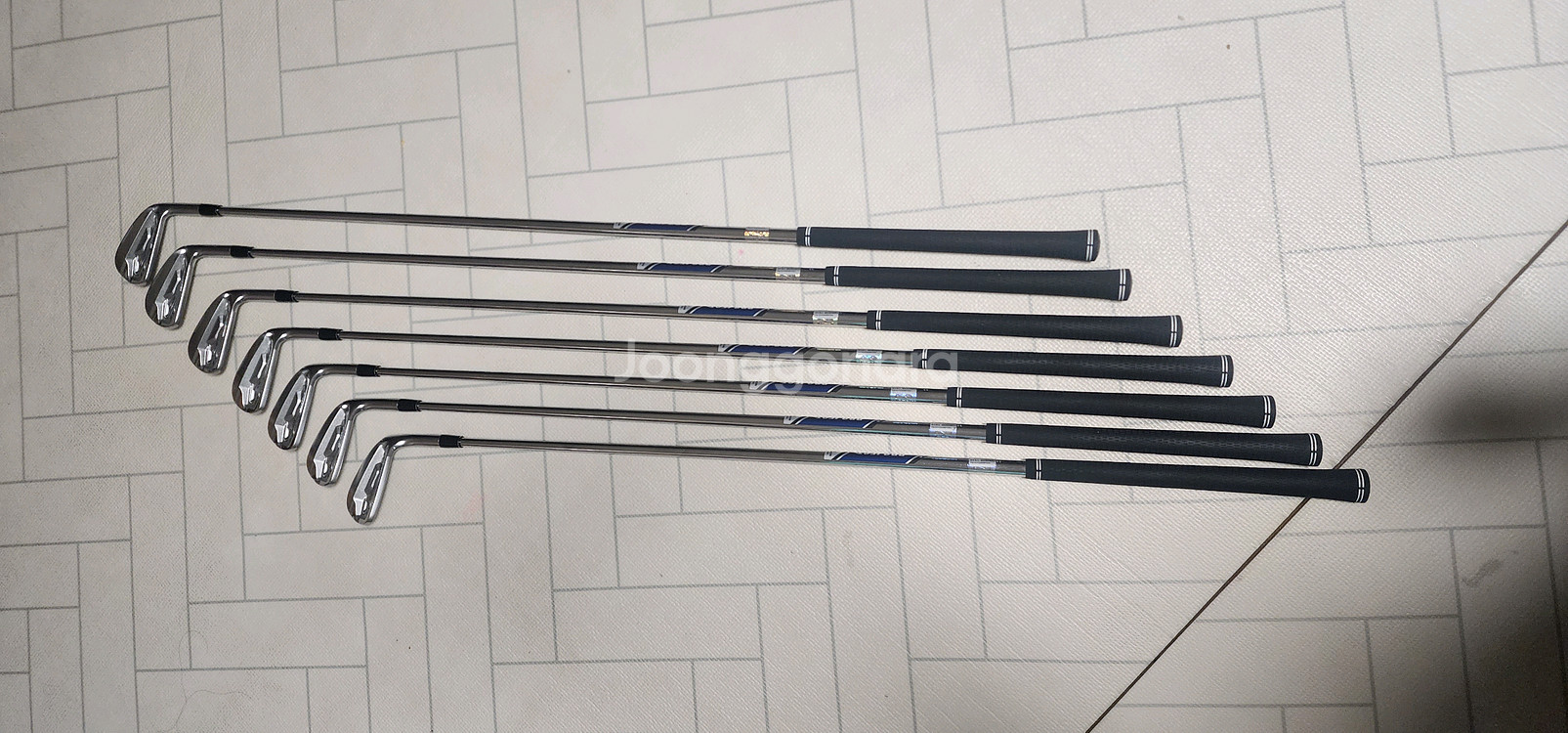 스릭슨 zx5 mk2 프로젝트x 6.0 아이언 팝니다--4