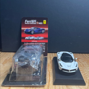 1:64 교쇼 페라리 라페라리