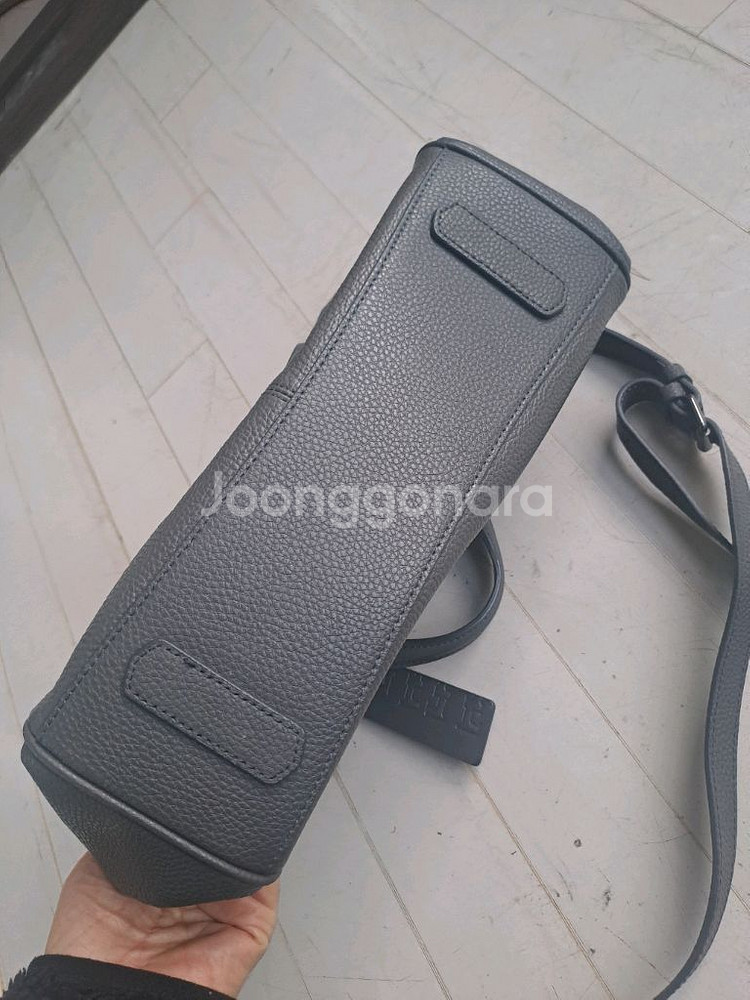 에스콰이어 가죽 토트백입니다--4