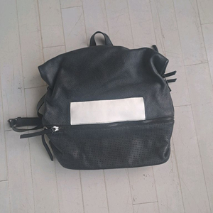 데무(DEMOO) 백팩