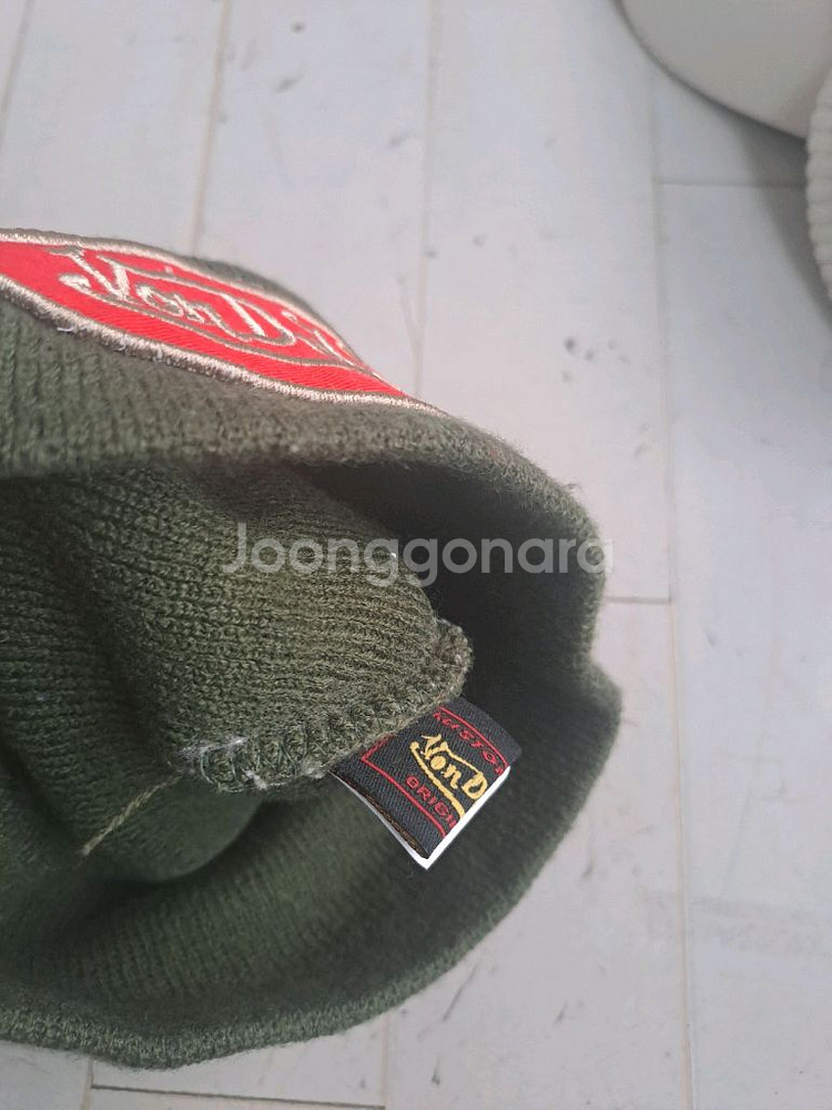 나이키 모자와 Von Dutch--4