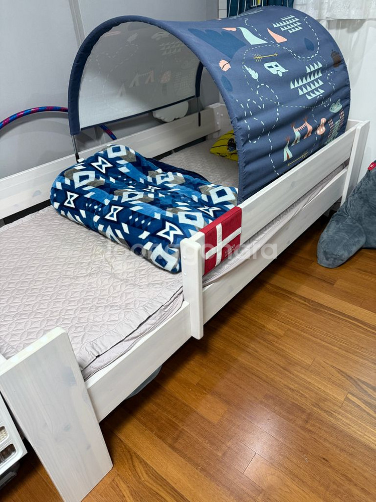 니스툴그로우 침대 책상 일괄 40만원--2