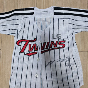 LG 트윈스 이정용 정우영 친필사인 유니폼