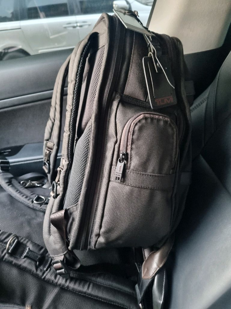 투미 알파2 티패스 백팩--1
