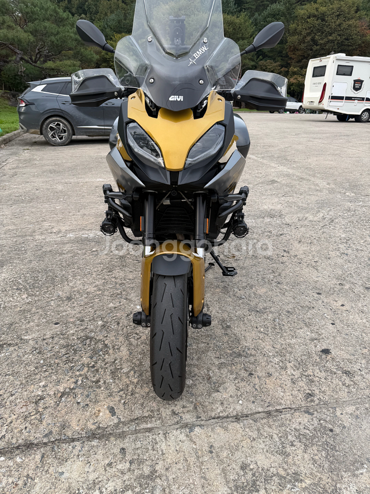 BMW F900XR 2021 갈바닉골드 마지막 가격인하--2