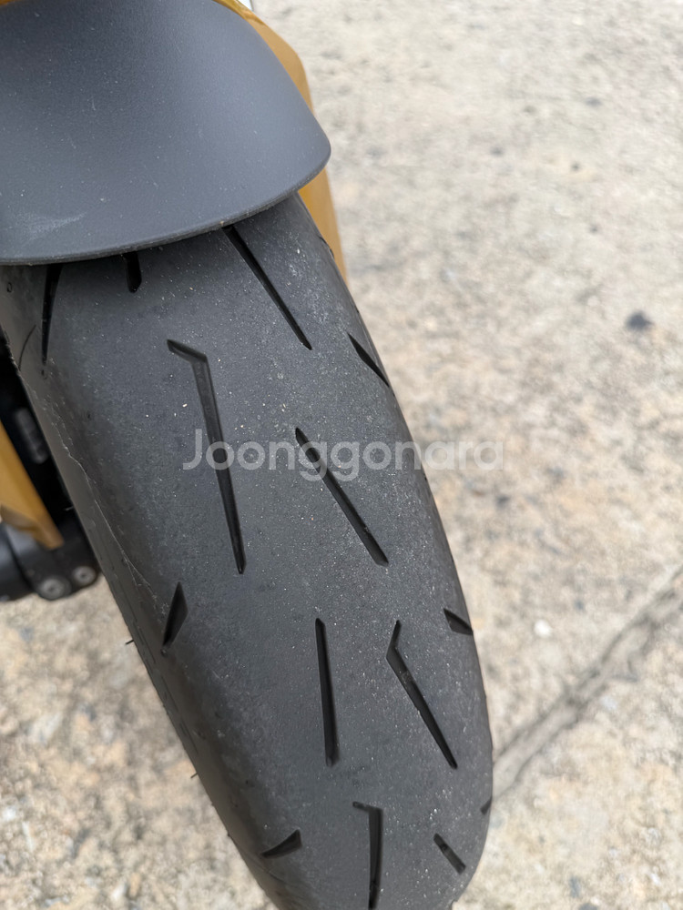 BMW F900XR 2021 갈바닉골드 마지막 가격인하--7