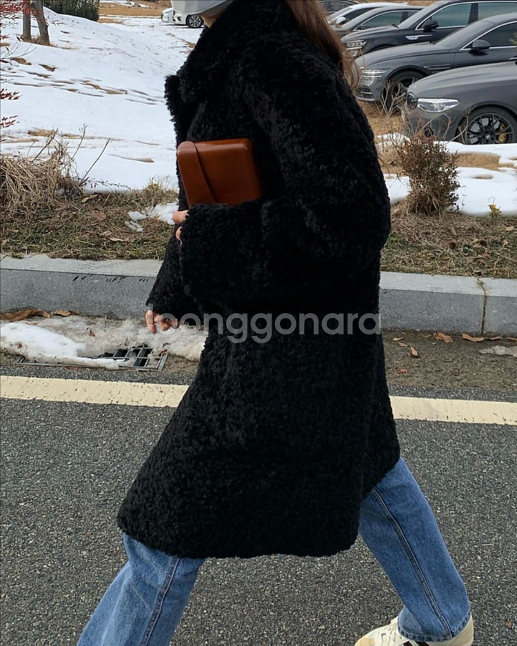 버다나 Verdana 블랙 털코트--0