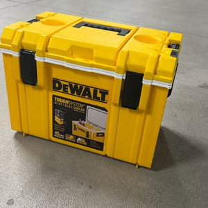 디월트 터프시스템 아이스박스 쿨러