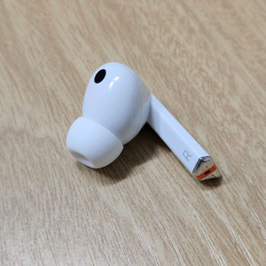 갤럭시 버즈3프로 화이트 오른쪽 유닛