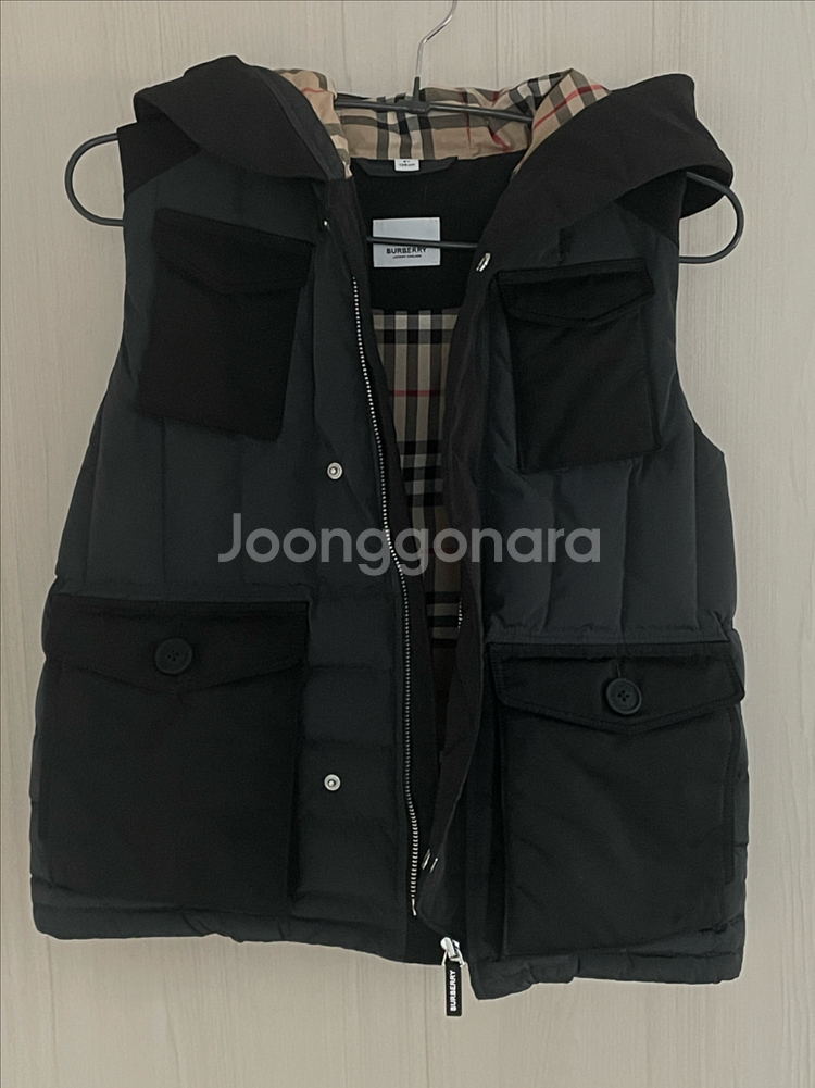 버버리 키즈 후드 패딩 조끼 9세, 128cm 거의새상품--0