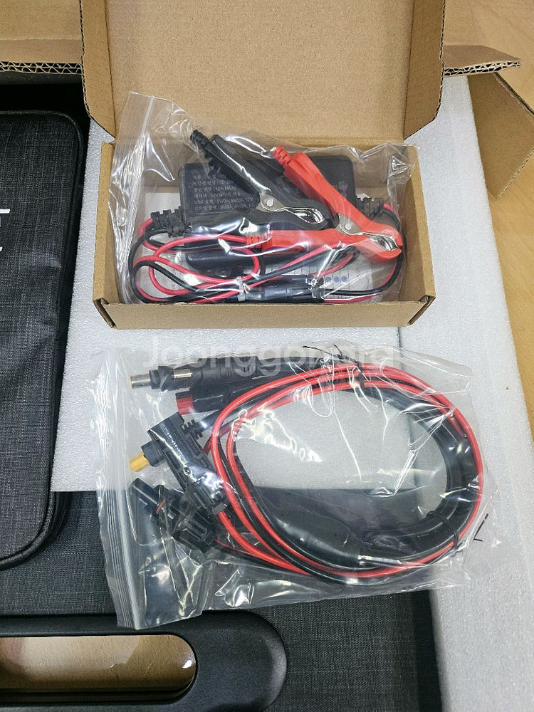 썬더스타터 올인원 태양광 충전기--4