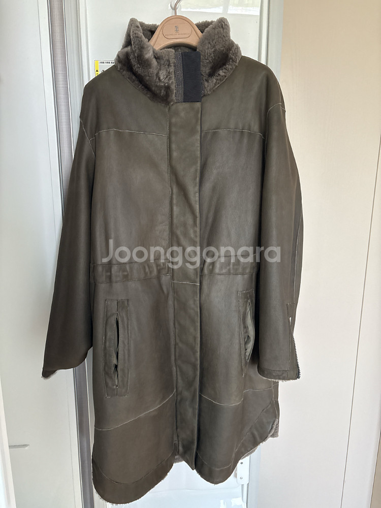 [정품] 브루넬로 쿠치넬리 리버서블 시어링 무스탕 코트--3