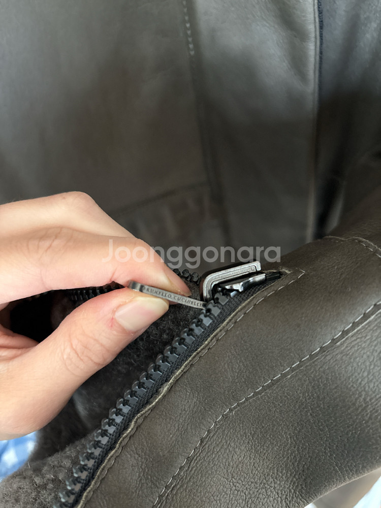 [정품] 브루넬로 쿠치넬리 리버서블 시어링 무스탕 코트--6