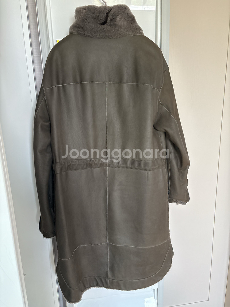 [정품] 브루넬로 쿠치넬리 리버서블 시어링 무스탕 코트--9