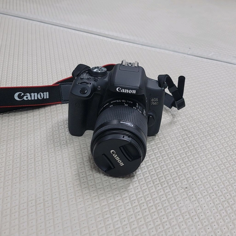 캐논 EOS 750D + EFS 18-55mm 판매합니다. 이미지