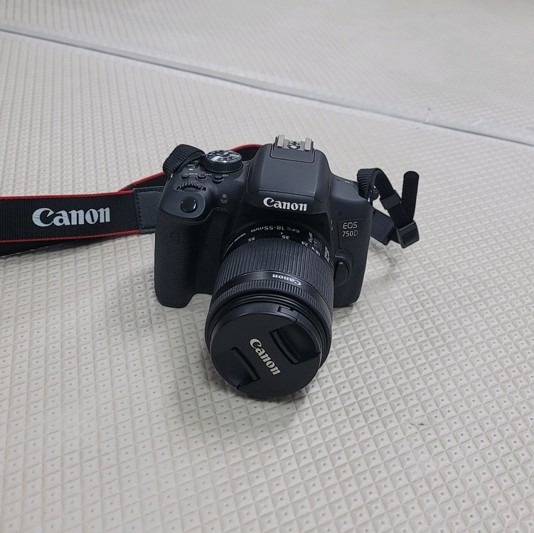 캐논 EOS 750D + EFS 18-55mm 판매합니다. 이미지