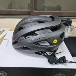 미사용 신품 케이플러스 알파 자전거 헬멧