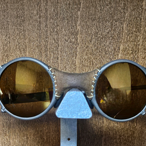 Oakley Mars Leather 오클리마스레더 선글라스