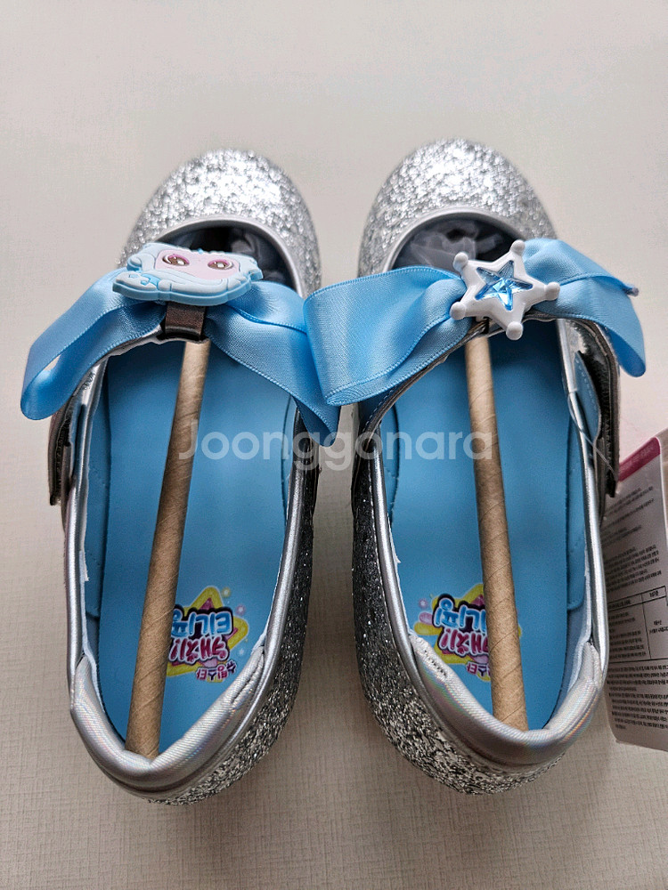 [새상품] 캐치!티니핑 LED 글리터 실버 리본 메리제인 구두 200--1