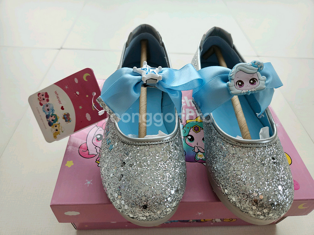 [새상품] 캐치!티니핑 LED 글리터 실버 리본 메리제인 구두 200--0