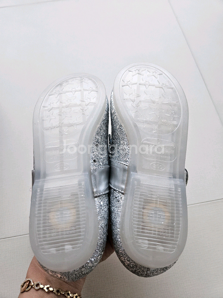 [새상품] 캐치!티니핑 LED 글리터 실버 리본 메리제인 구두 200--4