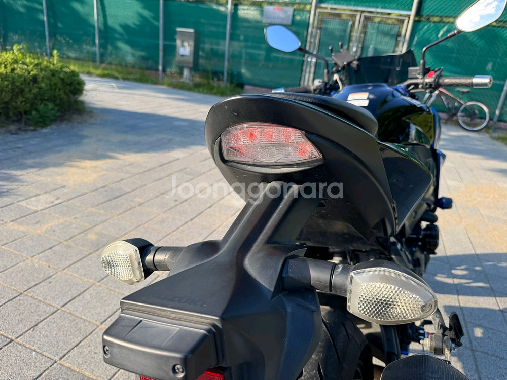 스즈키 gsx s750 18년 튜닝차량 팝니다--9