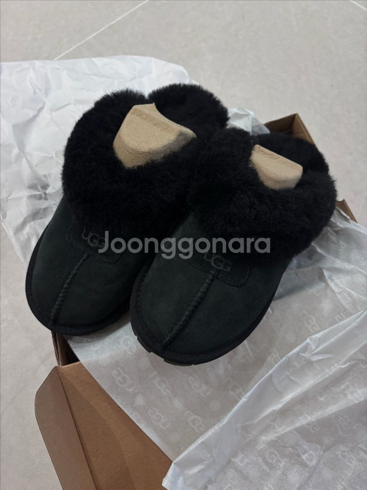 어그(UGG) 코케트 슬리퍼 블랙 UK4--0