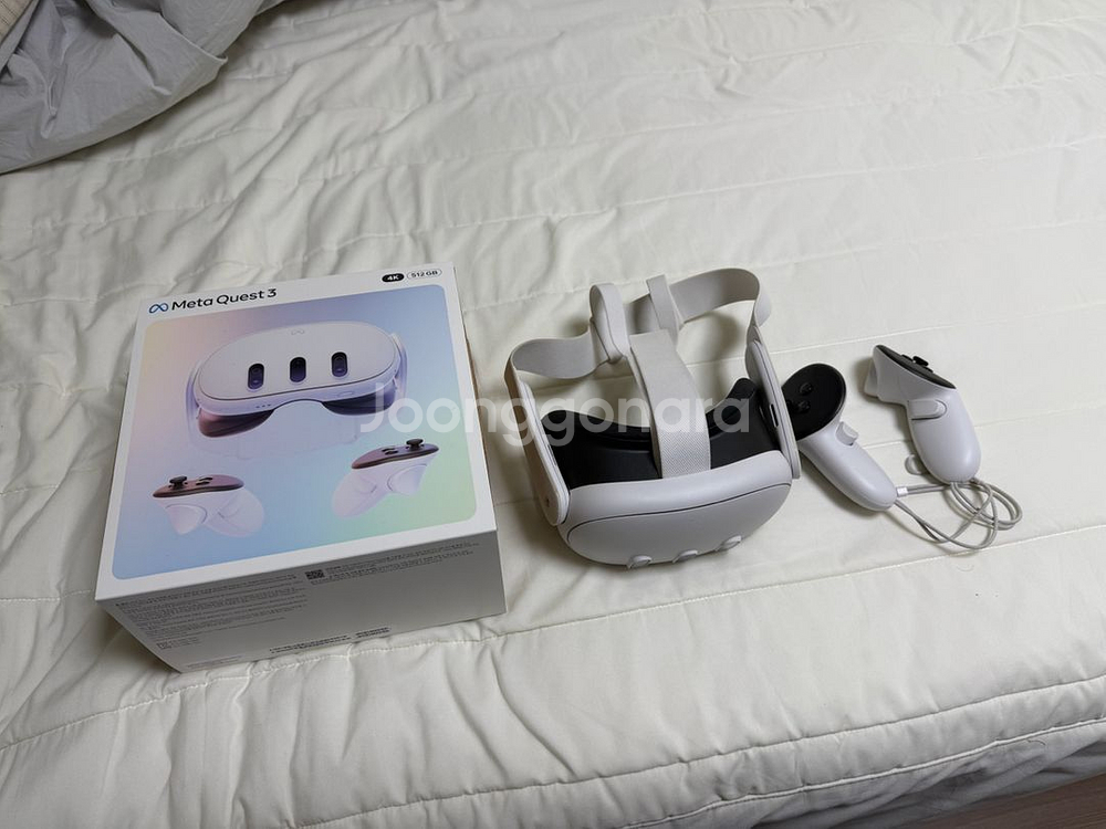 메타 퀘스트 3 VR 헤드셋--0