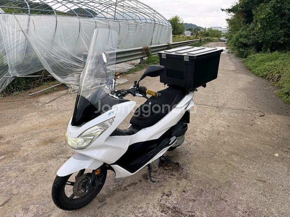 혼다 pcx125 18년 배달풀셋팅 화이트컬러 판매합니다--4