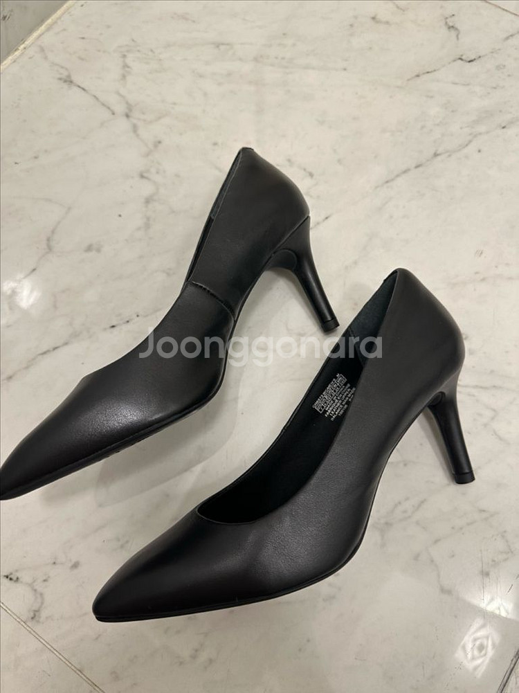 새상품 락포트 가죽 기본구두 240--4