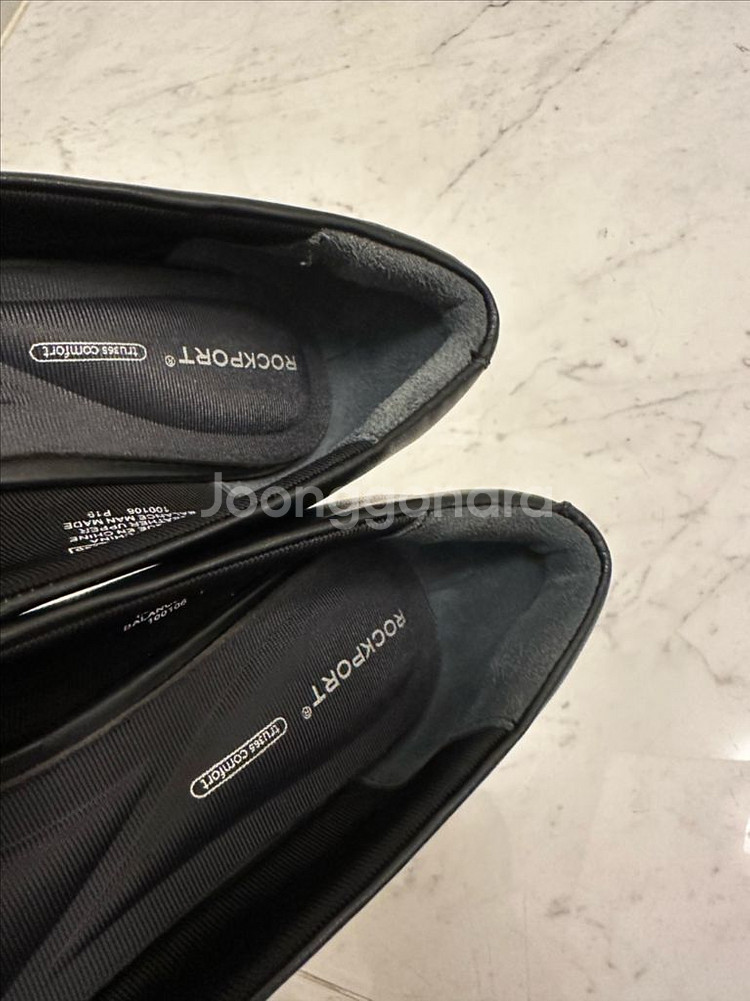 새상품 락포트 가죽 기본구두 240--7