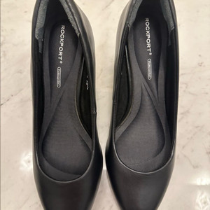 새상품 락포트 가죽 기본구두 240