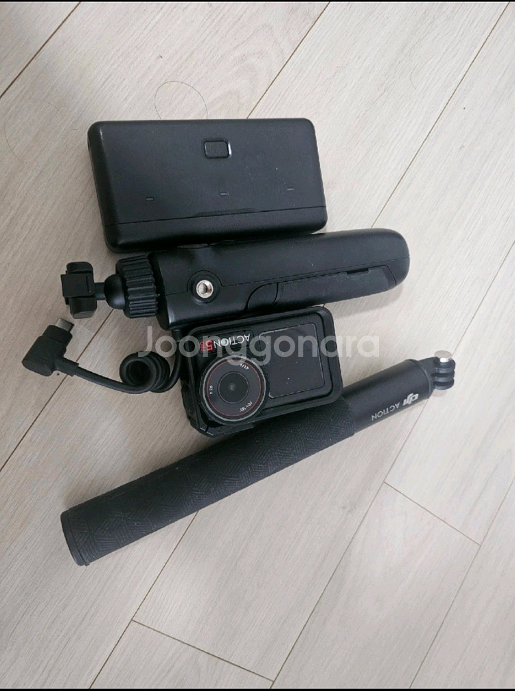 DJI 오즈모 액션5프로 어드벤쳐 콤보 액션캠--0