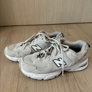 뉴발란스 530 베이지 운동화 225사이즈