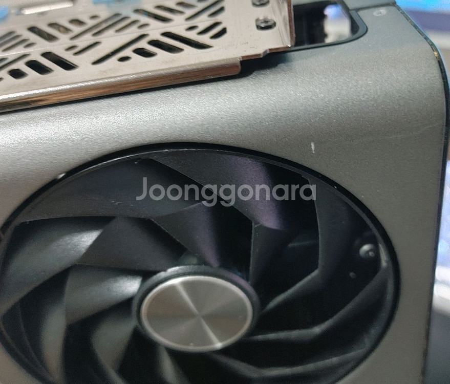 사파이어 라데온 7900XTX 니트로+--1