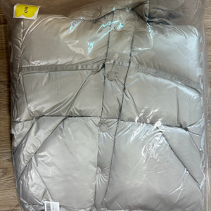 아프리콧 스튜디오 토곰 실버 패딩 110사이즈