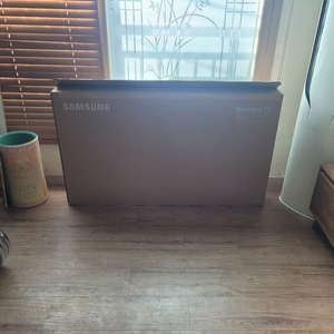 삼성 55인치 UHD TV (미사용 단순개봉품) 팝니다.