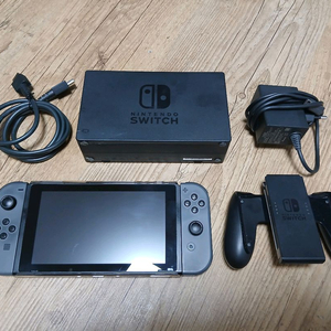 닌텐도 스위치 구형 (18년 이전 제조) 판매합니다