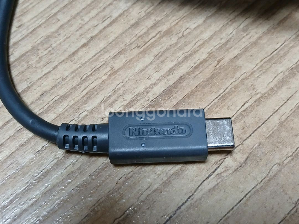 닌텐도 스위치 구형 (18년 이전 제조) 판매합니다--4