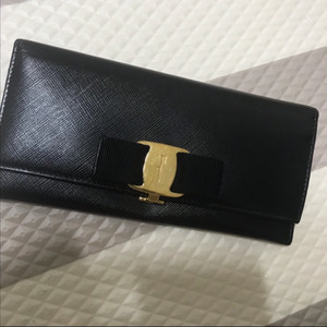 페라가모 여성 장지갑