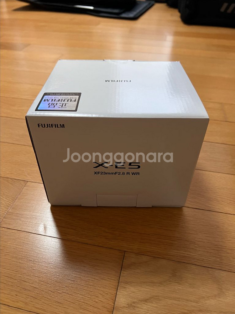 후지필름 X-E5 실버 바디 새상품--1